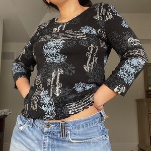 Black White & Blue Patterned Top!